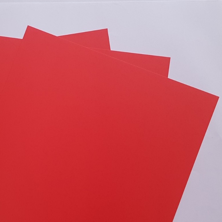 Giấy bìa A4 màu đỏ dùng làm phụ kiện tết, làm pháo giấy, trang trí định lượng 80gsm...
