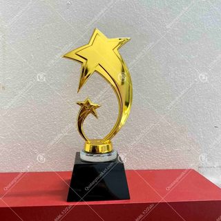 Cúp Vinh Danh Pha Lê Sao Đôi Đế Đen Mạ Vàng