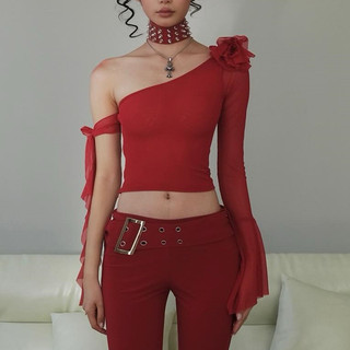 Áo croptop lệch vai đính hoa tay dài ống loe phối dây buộc chocker ôm body chất lưới thiết kế trơn đơn sắc Y2K
