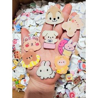Huy hiệu, sticker độc đáo nhiều mẫu