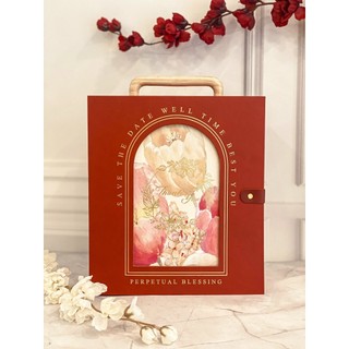 Quà tết 2024 - hộp quà hoa tulip cao cấp
