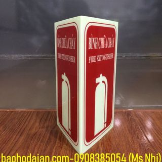 Hộp tam giác dạ quang chỉ dẫn nơi để bình chữa cháy (170 x 170 x 300mm)