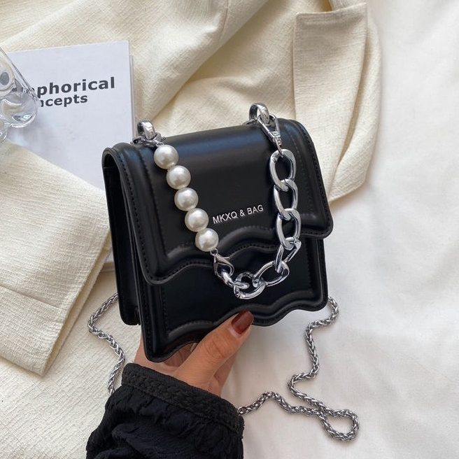 Túi xách đeo chéo nữ vân sóng phối xích đẹp đi chơi phong cách hàn quốc PK 669