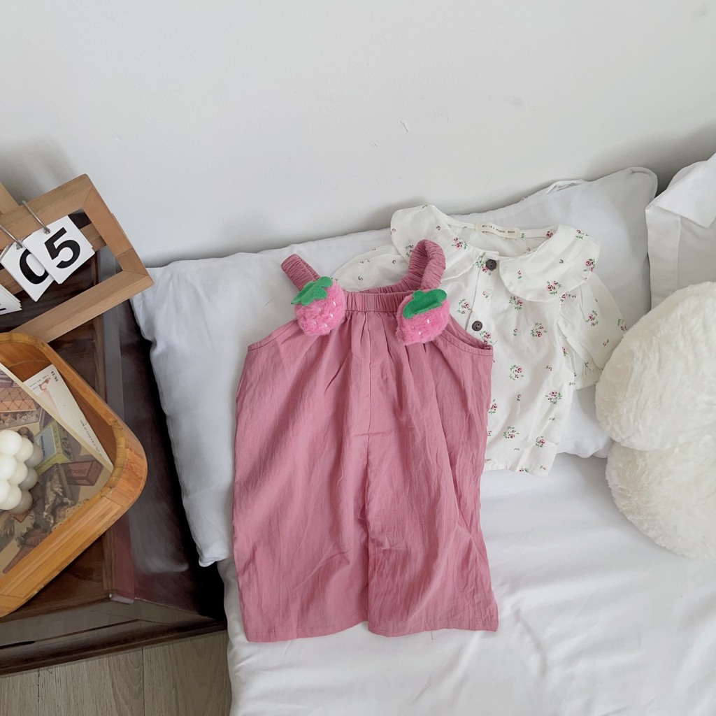 Set yếm kèm áo cho bé gái