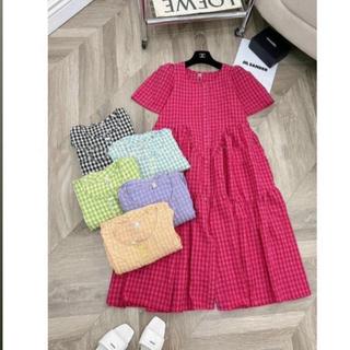 D81 Maxi Caro Cổ Tròn Dáng Dài