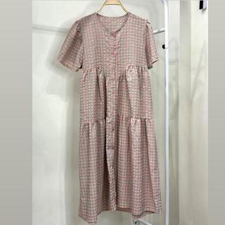 D81 Maxi Caro Cổ Tròn Dáng Dài