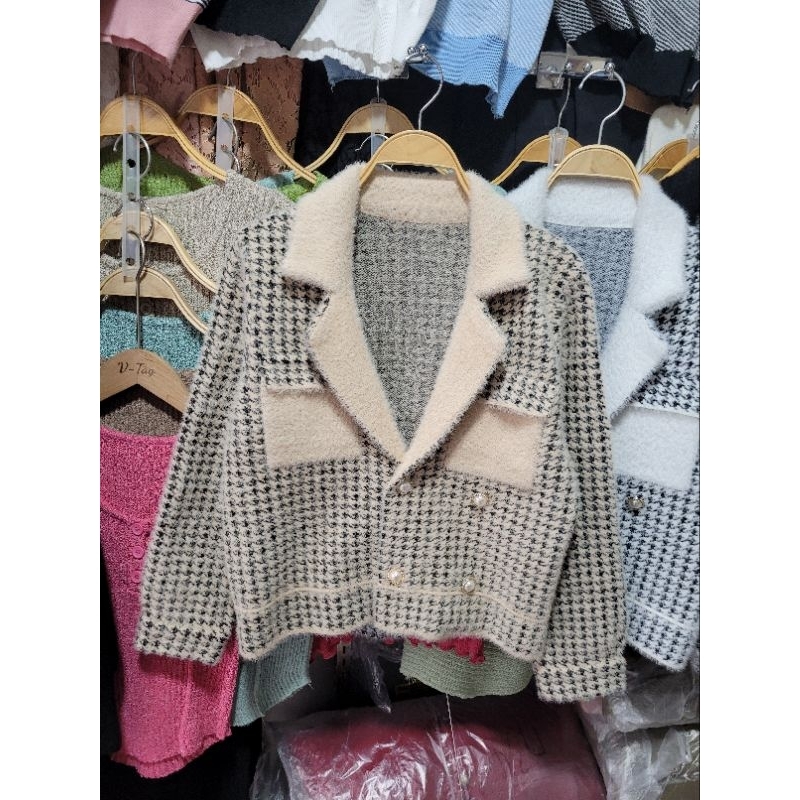 Áo khoác len dạ lông cổ vest túi hộp