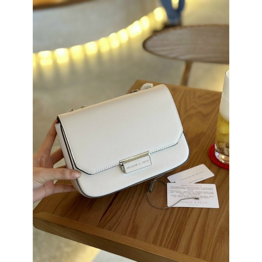 Túi CnK Double Chain Link Crossbody Bag