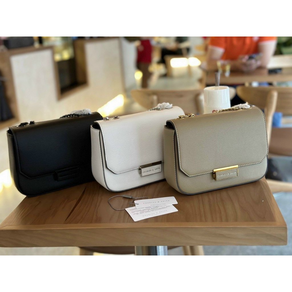 Túi CnK Double Chain Link Crossbody Bag