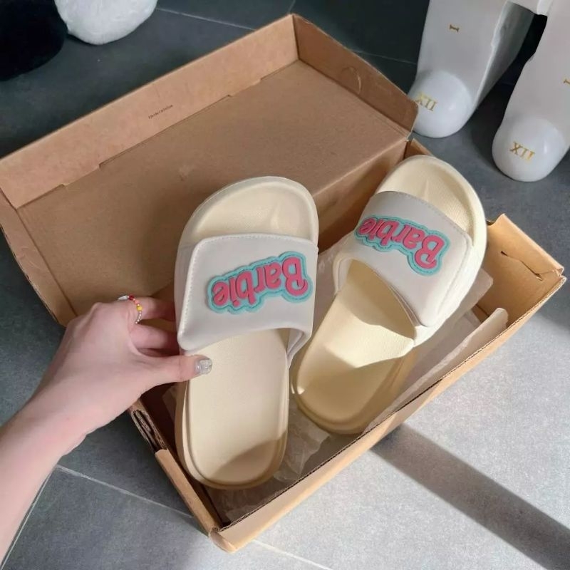 Dép Barbie