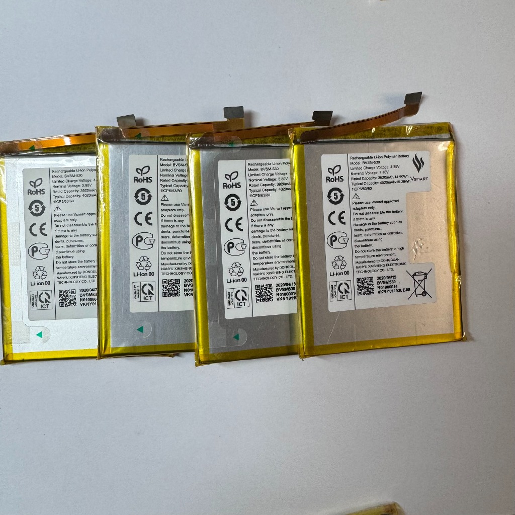 Pin Vsmart Active 3 bóc máy