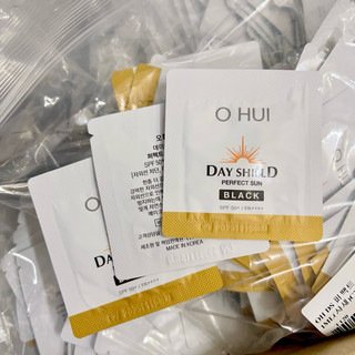 50 gói date 2025 - Kem chống nắng OHUI Day Shiled Perfect Sun Black SPF50+/PA++++
