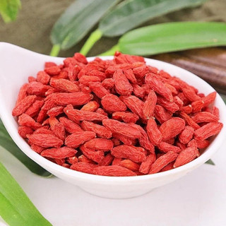 Kỉ Tử mới thu hoặch hàng to đẹp, đỏ hồng tự nhiên