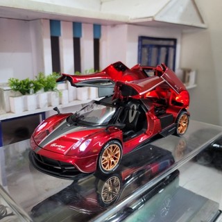 Mô hình xe Pagani Huayra tỉ lệ 1:22 bản mới có bấm còi, có đèn và chạy cót