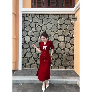 Đầm midi nhung đỏ đuôi cá tag nơ trắng