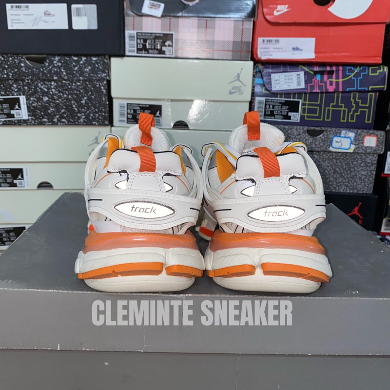 Giày balen màu  trắng  cam  đi  siêu  êm  chân