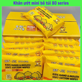 Hộp 10 gói khăn ướt mini 80 tờ không chứa cồn, khăn ướt an toàn cho bé vịt vàng