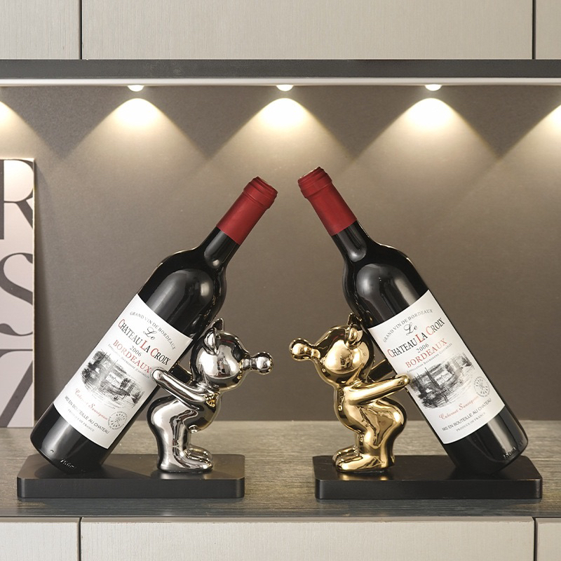 Tượng Decor Giá Đỡ Chai Rượu Vang Hình Gấu Dùng Trang Trí Phòng Khách