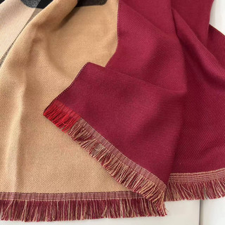 Khăn quàng cổ, choàng vai hoạ tiết BBR (KD56)