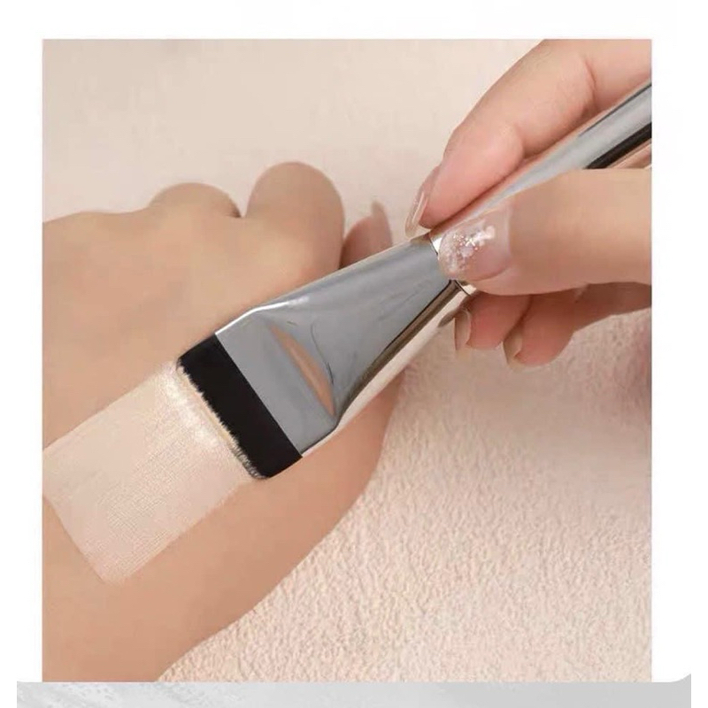 Cọ Dẹt Tán Nền Dreamer Umi (Bạc)