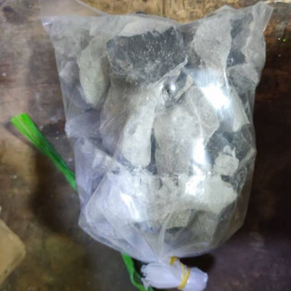 Khí đá, đất đèn 1kg