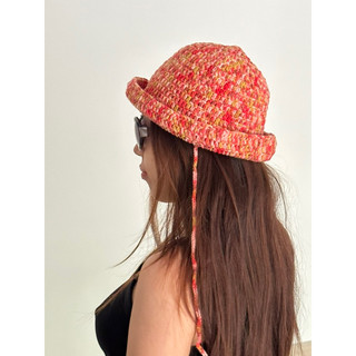 Nón len NEENEE ĐAN XEN STRAP BUCKET HAT chất len dày dặn