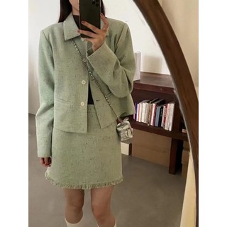 𝗟𝗔 𝗖𝗛𝗔𝗥𝗠𝗘́ |set dạ tweed áo cổ bẻ + chân váy 22236 allo