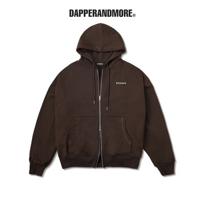 Áo Khoác Hoodie DAPPERANDMORE "METAL ZIPPED HOODIE" Vải Nỉ Chân Cua 100% Cotton Phối Tag Kim Loại - Brown