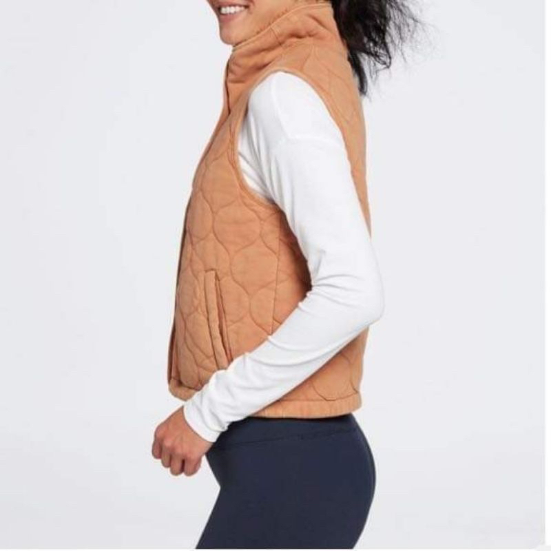 Áo ghile chần trám CALIA tag 79$ VNXK có BIGSIZE