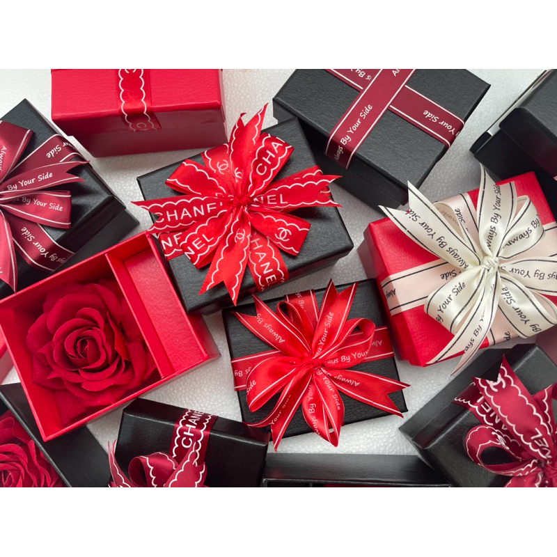 Hộp hoa đựng son thỏi cao cấp kèm nơ +hoa siêu đẹp 12-5-10,5-7cm💗