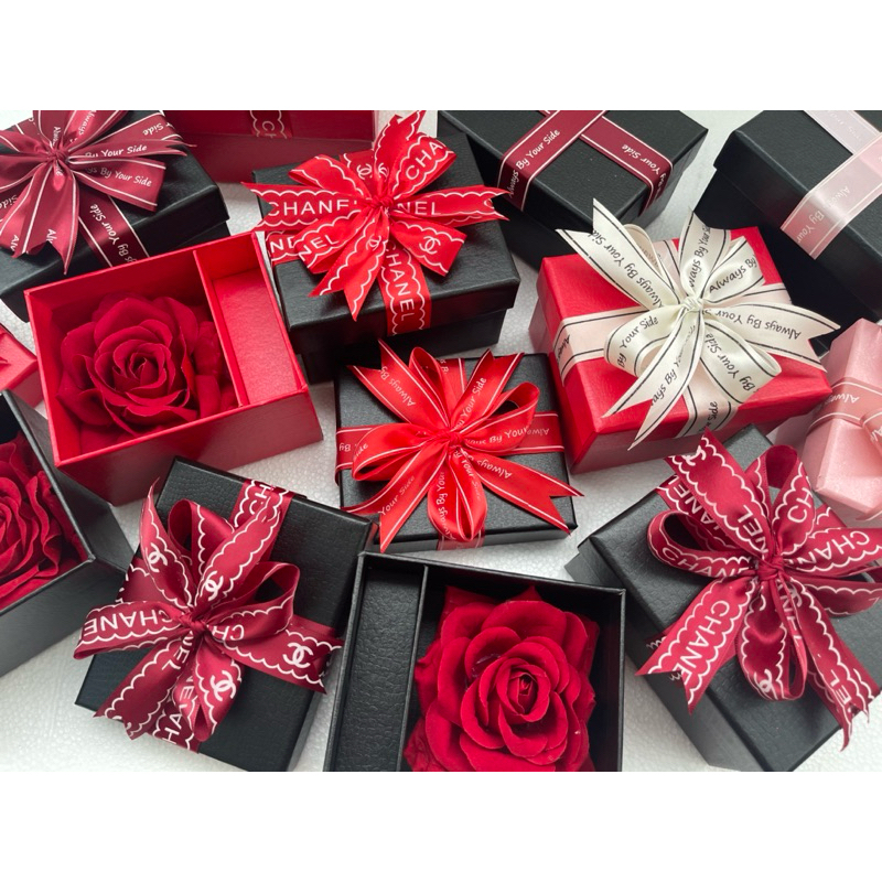 Hộp hoa đựng son thỏi cao cấp kèm nơ +hoa siêu đẹp 12-5-10,5-7cm💗