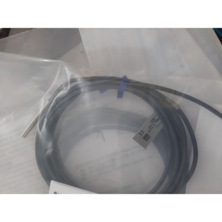 Cảm Biến Omron E2E-C04S12-WC-C1-2 E2E-C04S12-WC-C2-2 E2E-C04S12-WC-B1-2 E2E-C04S12-WC-B2-2