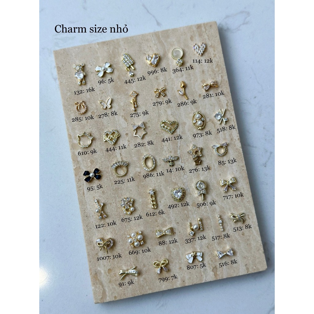 Lẻ 1c charm đá mini