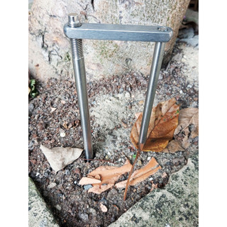Chân dù cắm đất inox