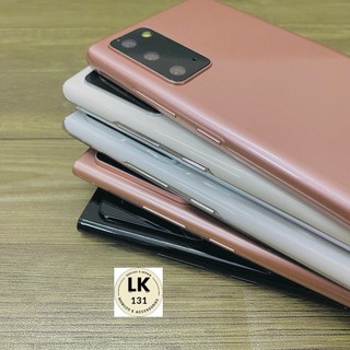 Mô hình trưng bày Samsung Note20 và Note20 Ultra