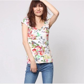 Áo thun nữ g.u.e.s.s xuất dư