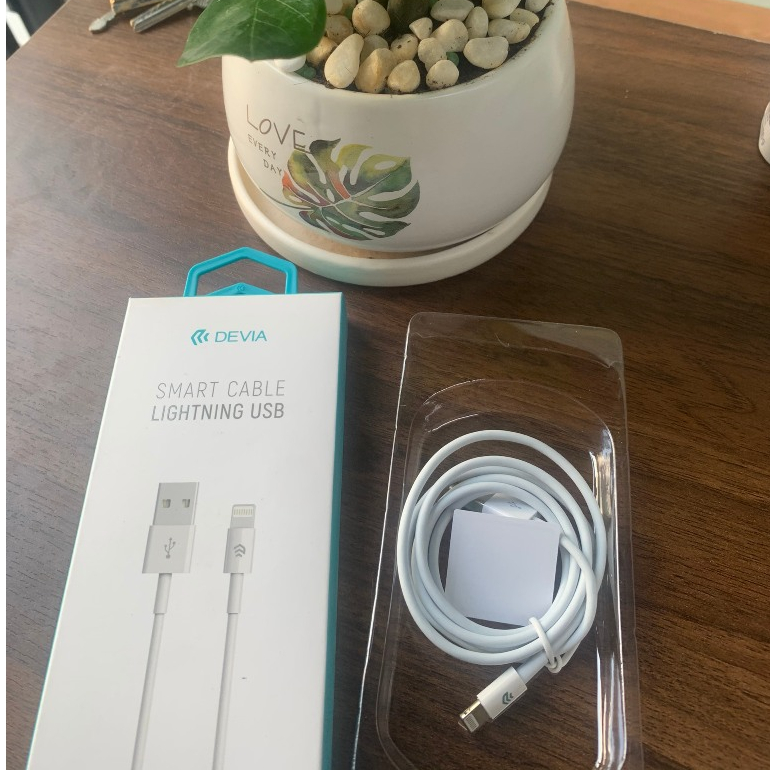 Dây cáp sạc nhanh iphone Devia Smart lightning cable độ dài 1m sạc nhanh hàng chính hãng được bảo hành 12 tháng