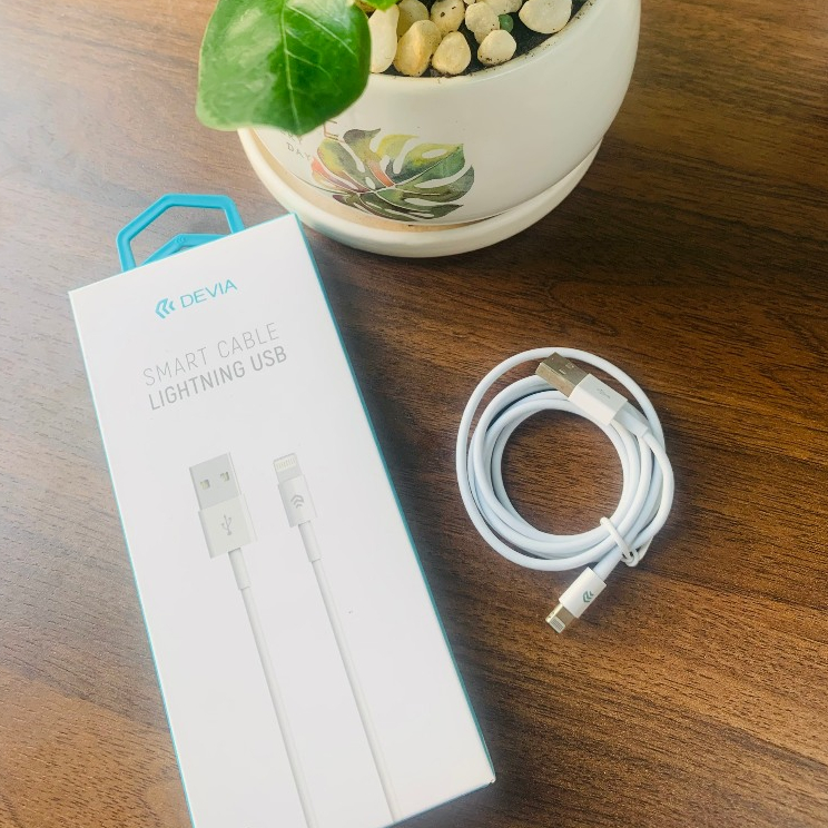 Dây cáp sạc nhanh iphone Devia Smart lightning cable độ dài 1m sạc nhanh hàng chính hãng được bảo hành 12 tháng