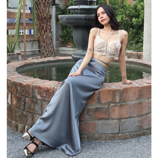 Chân váy lụa ĐUÔI CÁ kèm đây đai khoen nối hack eo, khóa kéo bên hông, may 2 lớp dày dặn, có size SML ( CV-13 )