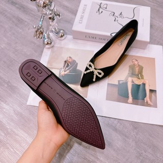 Búp Bê Mũi Nhọn Nơ Đá BU1391
