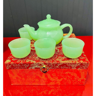 BỘ ẤM TRÀ NGỌC BÍCH GỒM 4 CHÉN