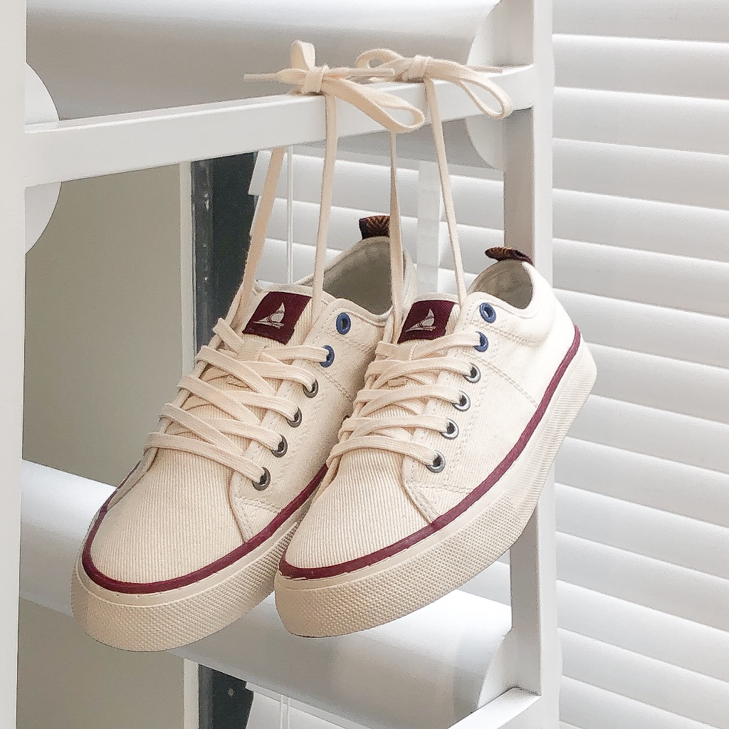 Giày Sneaker Nữ Nam - Vải Canvas Unisex C40 Off/white Dincox Đơn Giản Tinh Tế Shoes Đế Bằng | BigBuy360 - bigbuy360.vn
