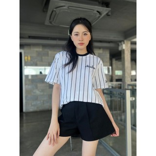 Áo thun kẻ sọc viền cổ tròn