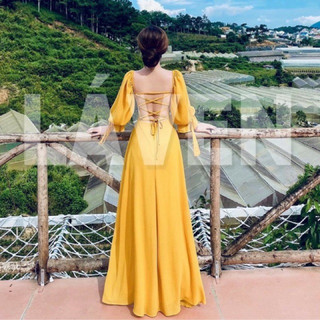 Váy maxi đan dây hở lưng đi biển phong cách vintage