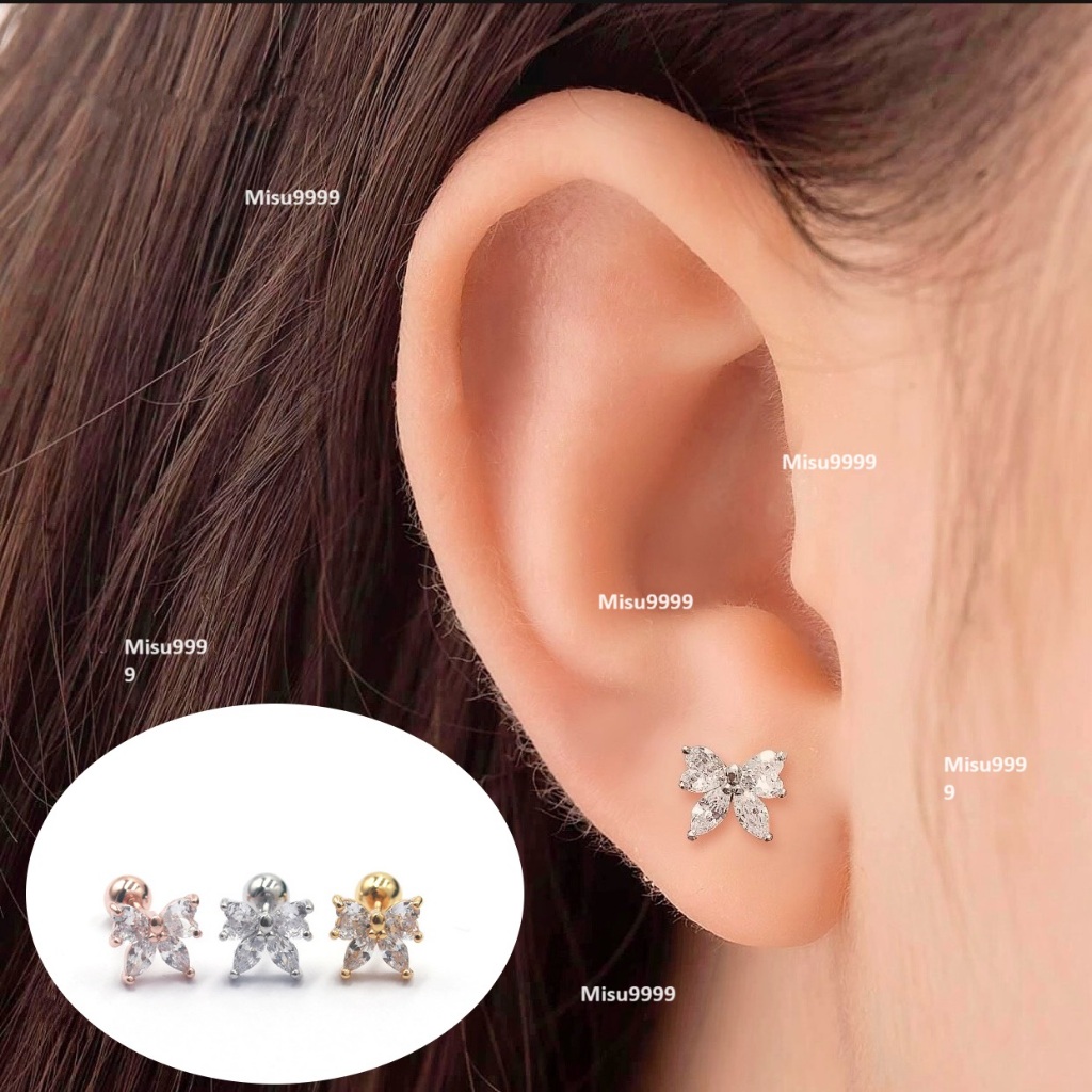 Khuyên titan bướm nơ đính đá cá tính