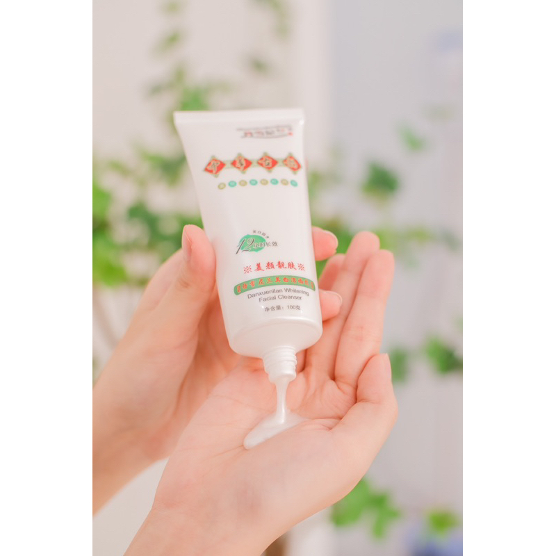 Sữa rửa mặt hoàng cung xanh