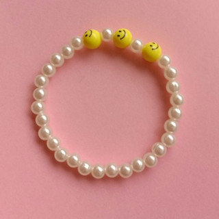 Vòng tay handmade hạt ngoc trai kệt hợp mặt cười dễ thương