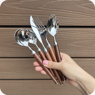 Set 4 món dao thìa dĩa ăn Chockmen CKM21