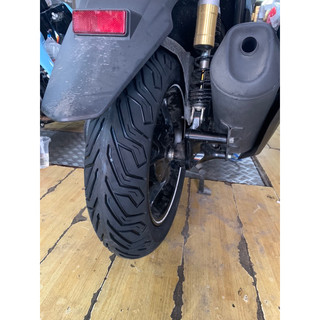 Vỏ lốp xe pcx160 size 110/80-14 và 130/70-13 gai city grip của michelin .