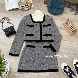 Set dạ tone đen siu xinh nhà Chic